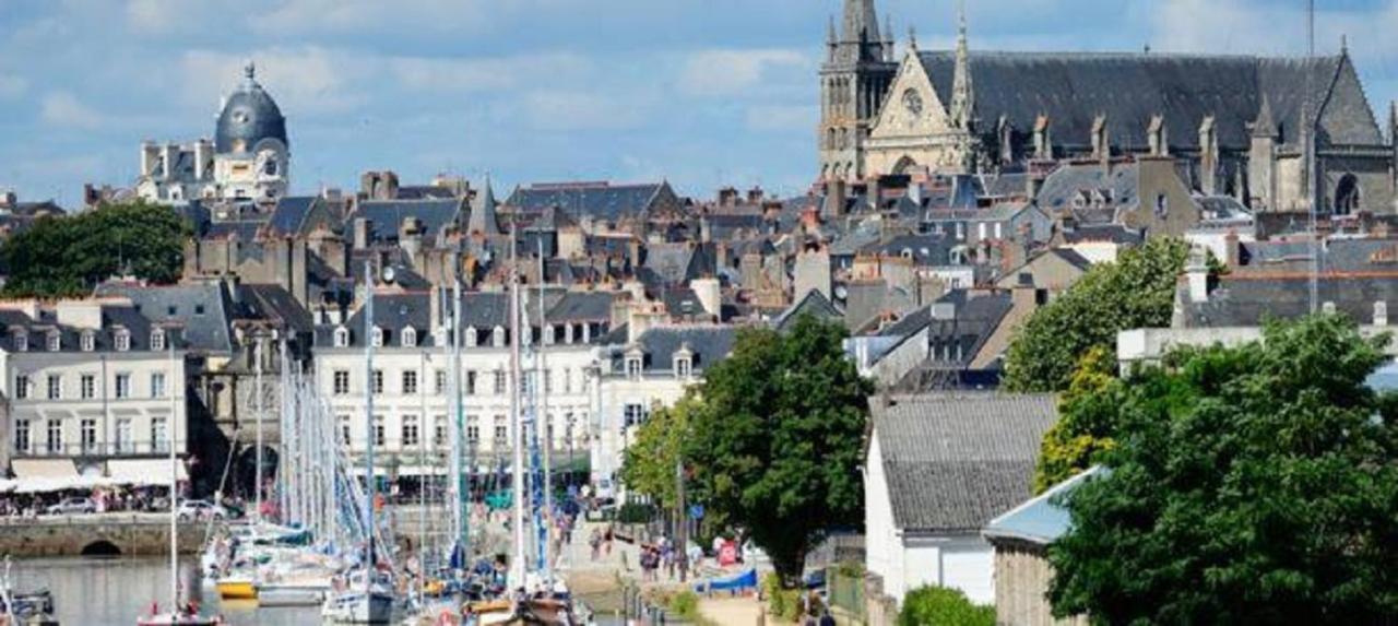 Kyriad Prestige Vannes Centre-Palais Des Arts Bagian luar foto